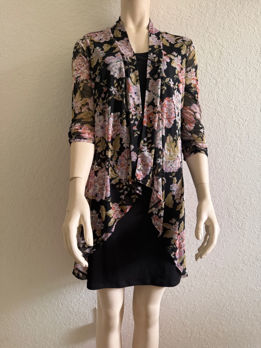 Black Floral Draped Open Cardigan (preowned)